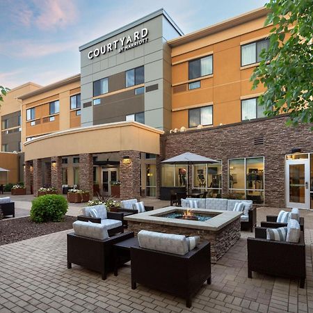 Courtyard Mankato Hotel & Event Center Экстерьер фото