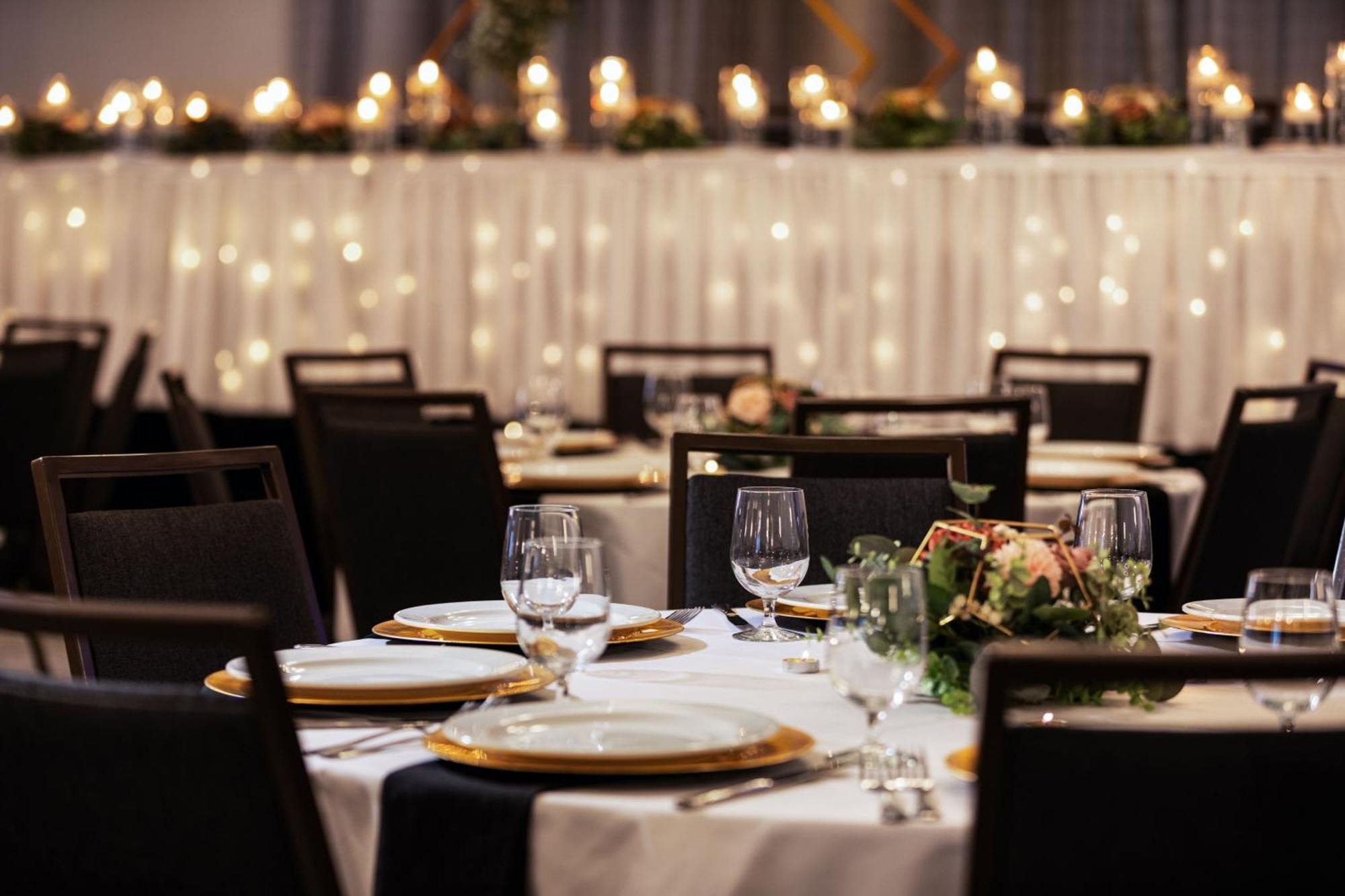 Courtyard Mankato Hotel & Event Center Экстерьер фото