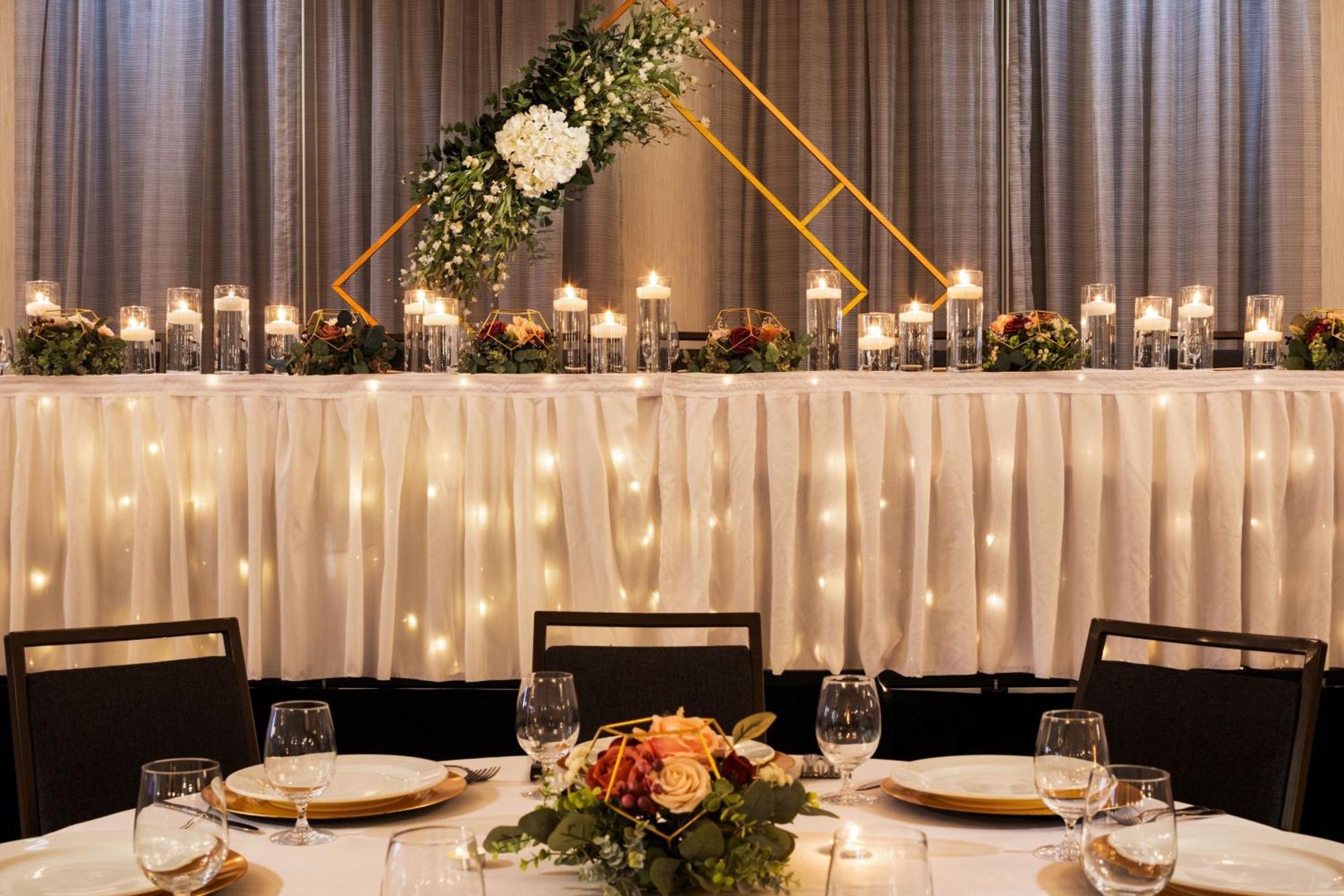 Courtyard Mankato Hotel & Event Center Экстерьер фото
